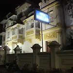 Hotel Homeland